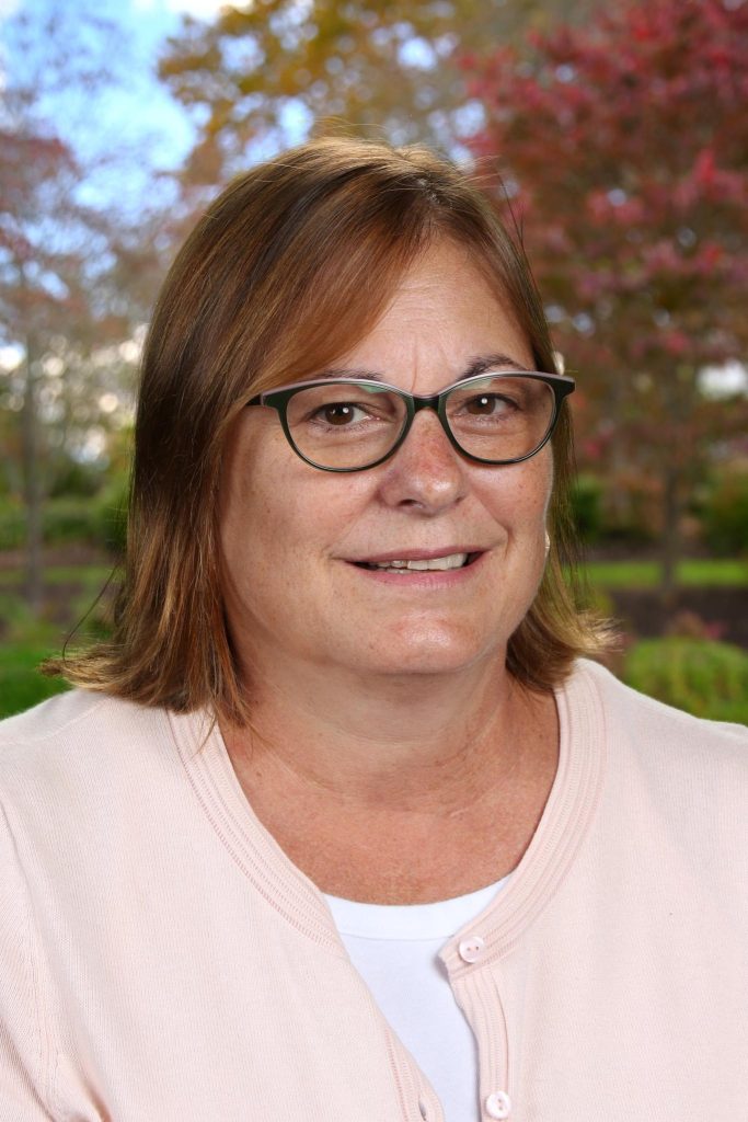 Lesley Skenderian