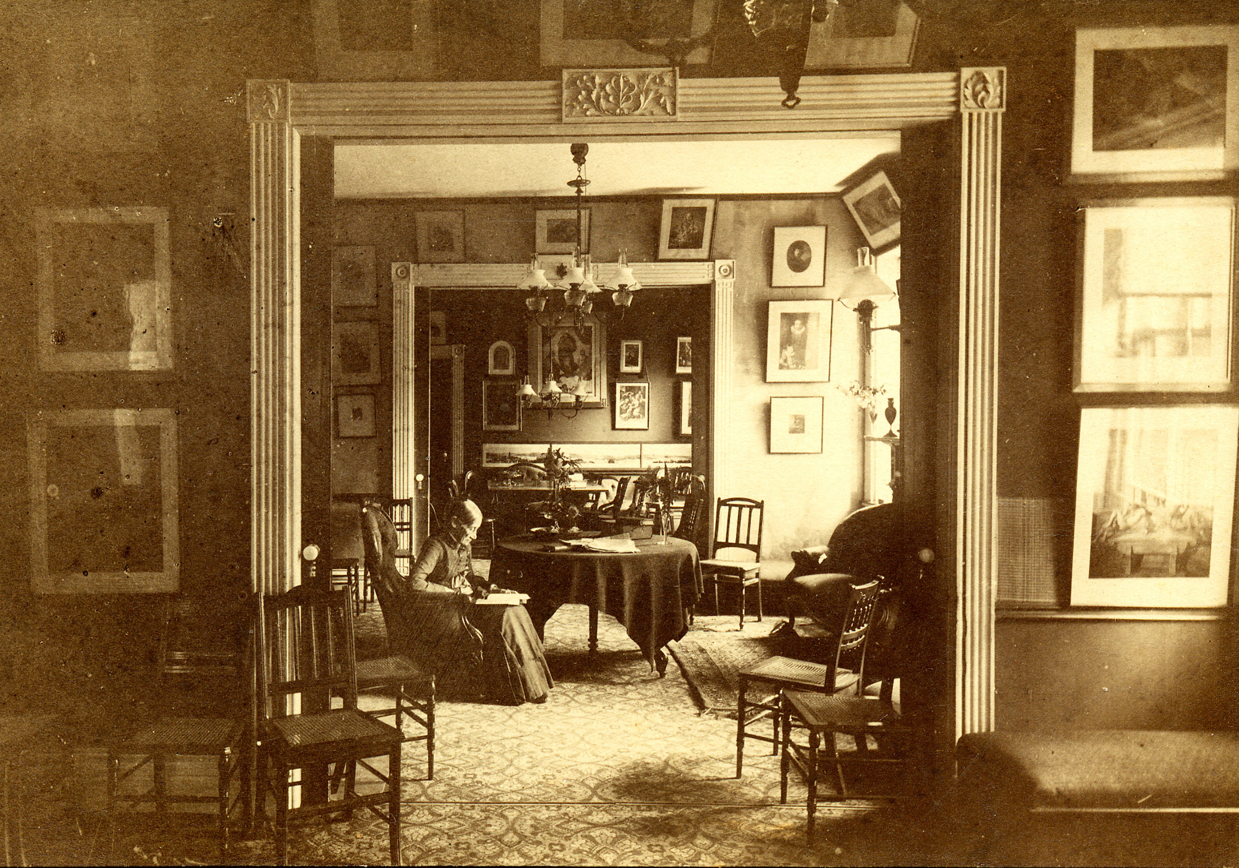 Sarah Porter's parlor