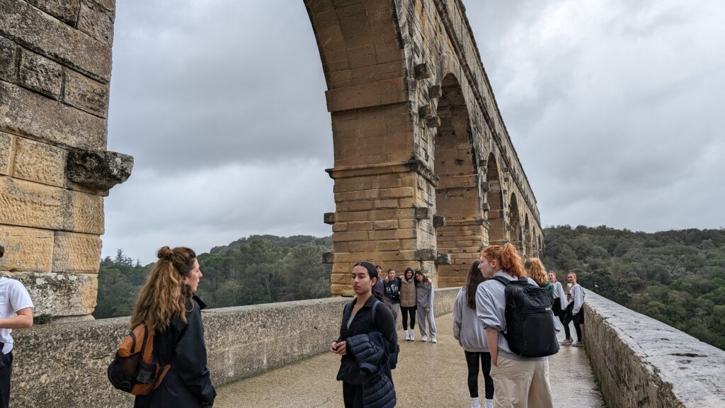 MPS students hiking Pont du Gard