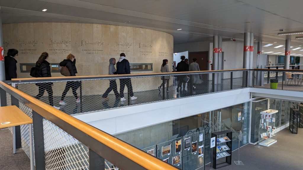 PXL 20240209 133512067